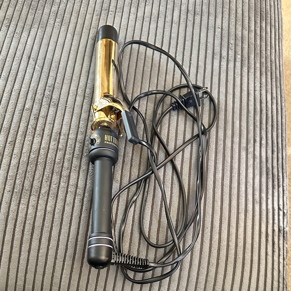 Hot Tools professional 1 1/4 inch curling iron